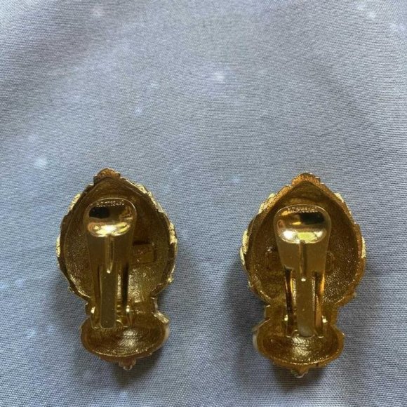 BALENCIAGA VINTAGE CLIP ON EARRINGS - Picture 2 of 3